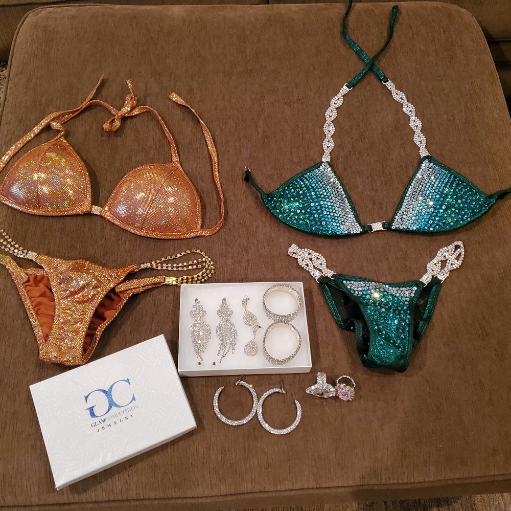 Bikini competition suit
